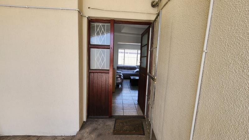 4 Bedroom Property for Sale in Glen Lilly Western Cape